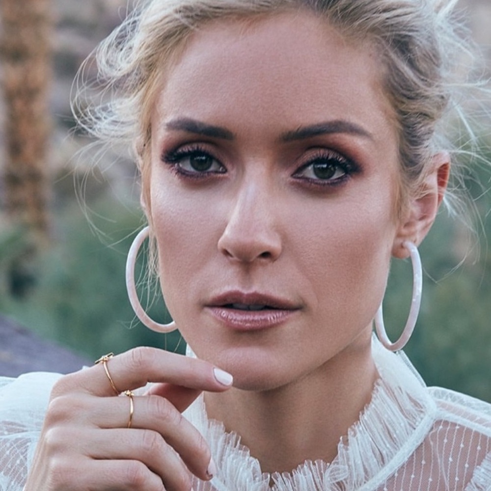 {Uncommon James} La Femme Hoops